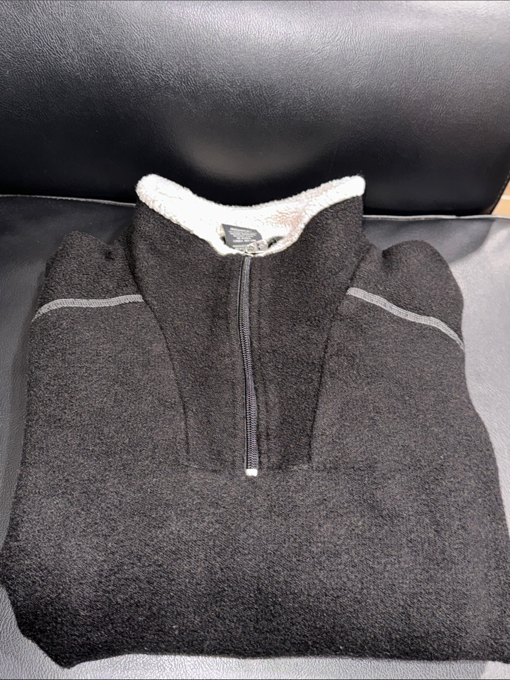 [EUC] KUHL Black Long Sleeve 1/4-Zip Fleece Pullover Jacket - Men's Size Large - Picture 2 of 16